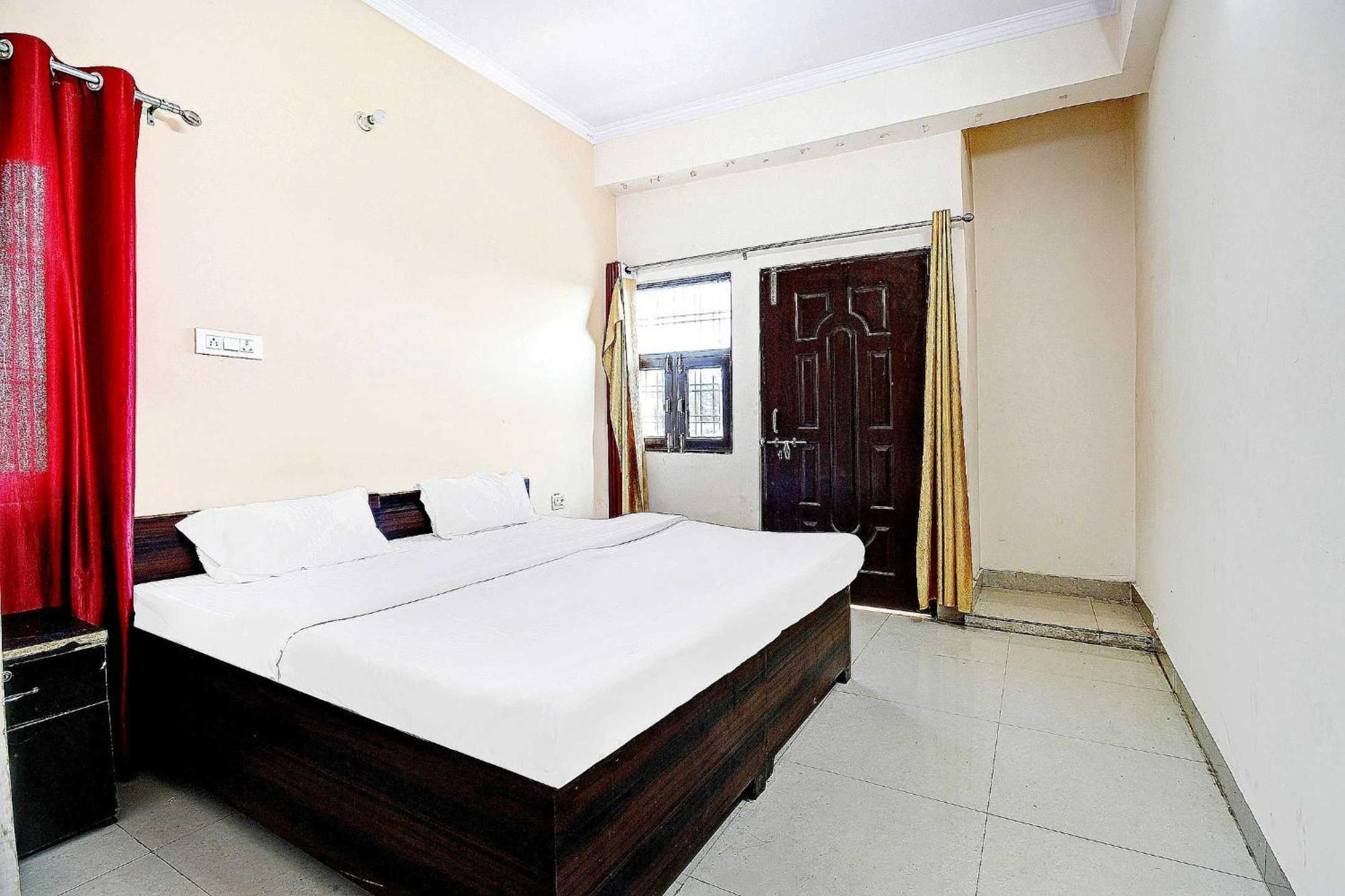 Hotel O Jr Hotel Lakhnau Kültér fotó
