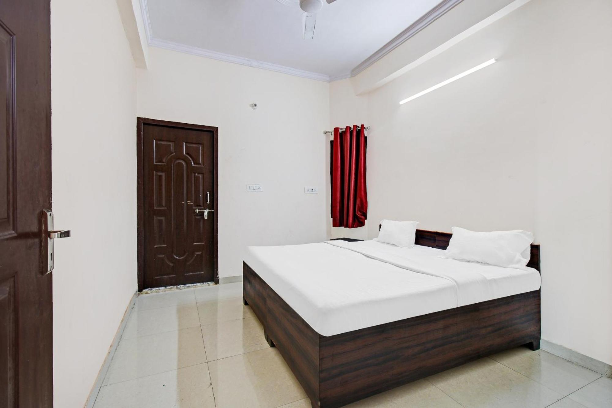 Hotel O Jr Hotel Lakhnau Kültér fotó
