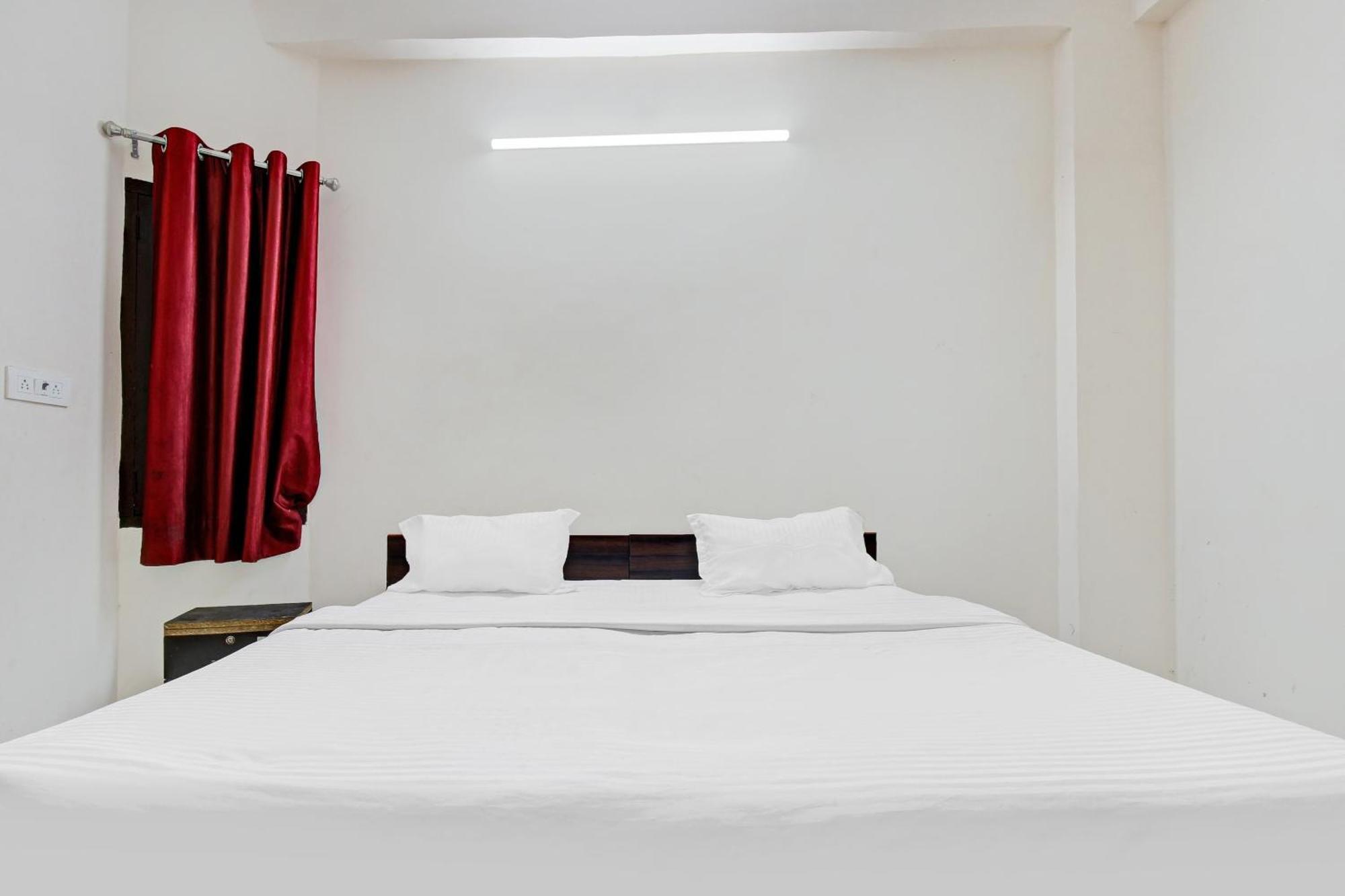 Hotel O Jr Hotel Lakhnau Kültér fotó